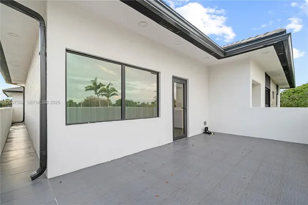$7,500 | 17900 Southwest 149th Avenue, Miami, FL 33187