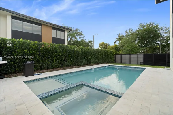 $7,500 | 17900 Southwest 149th Avenue, Miami, FL 33187