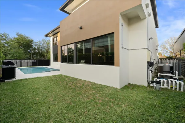 $7,500 | 17900 Southwest 149th Avenue, Miami, FL 33187