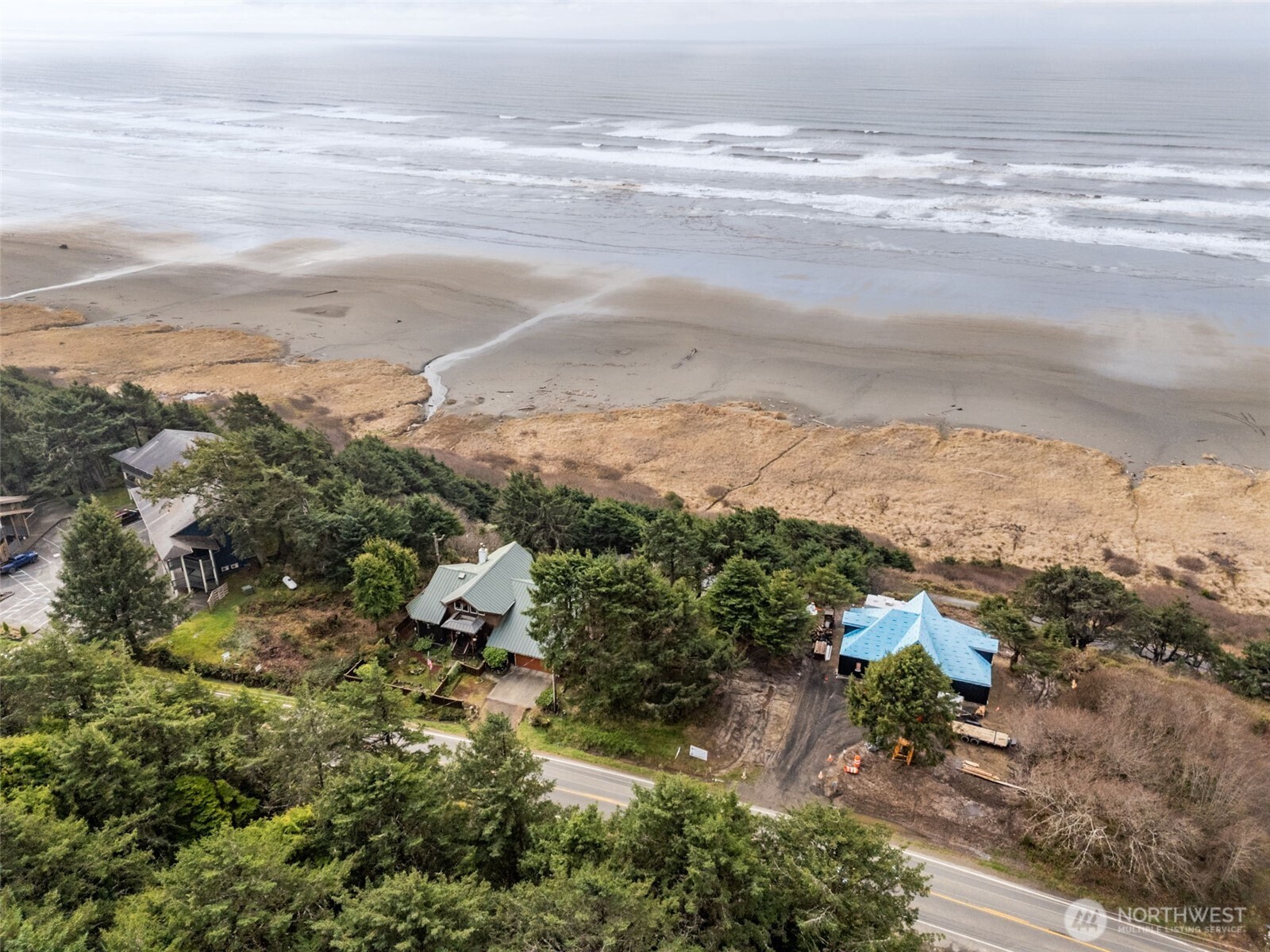 4659 State Route 109 Moclips, WA 98562 - Photo 14 of 17 a view of an ocean and beach