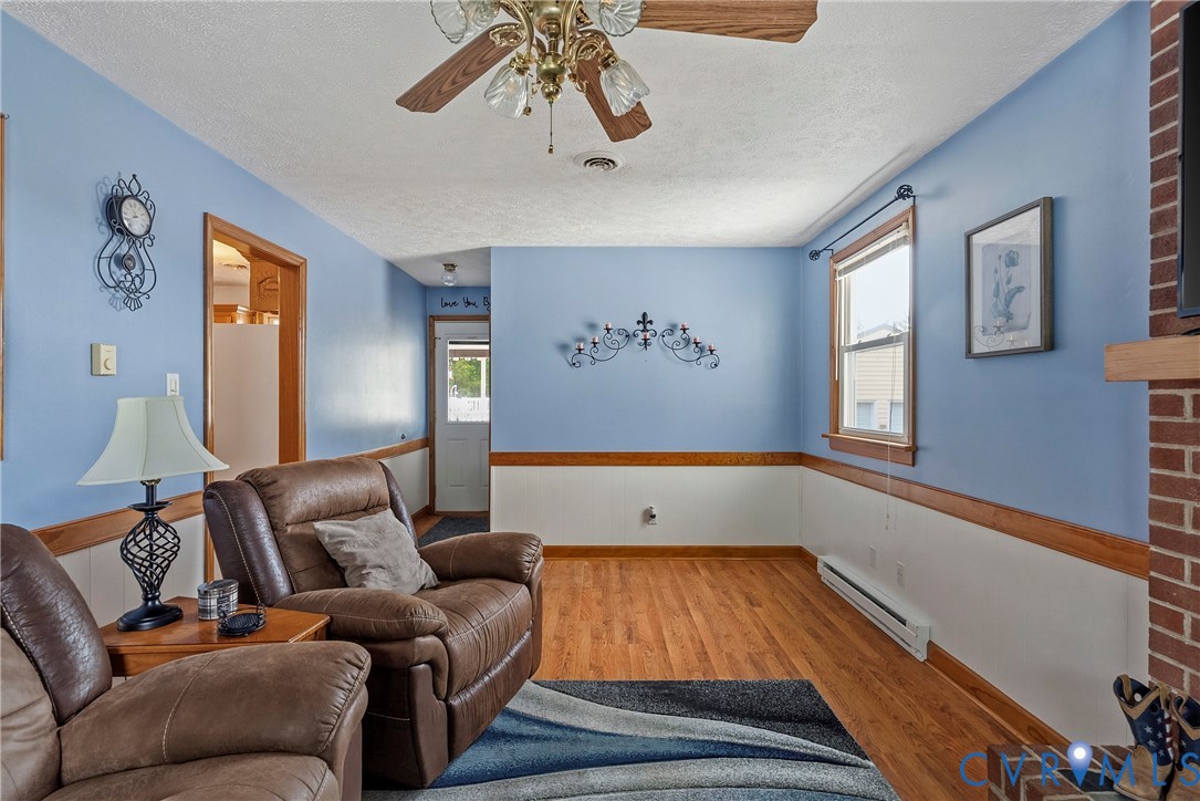 18024 Sandy Ford Road Petersburg, VA 23803 - Photo 13 of 66 a room with furniture and window