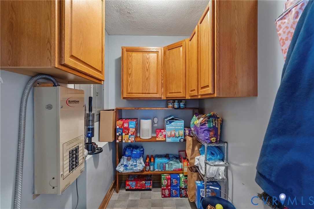 18024 Sandy Ford Road Petersburg, VA 23803 - Photo 22 of 66