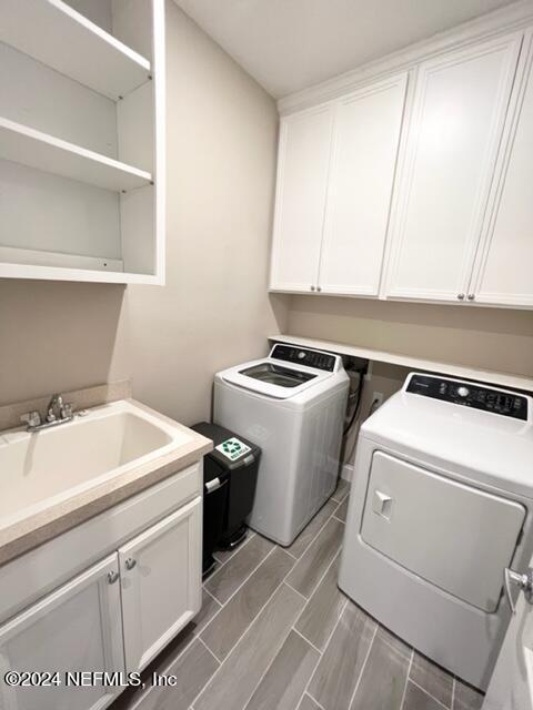 2333 Reese Way Jacksonville, FL 32246 - Photo 15 of 29 a utility room with dryer and washer