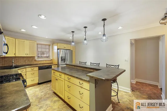 $750,000 | 245 Carteret Avenue, Carteret, NJ 07008