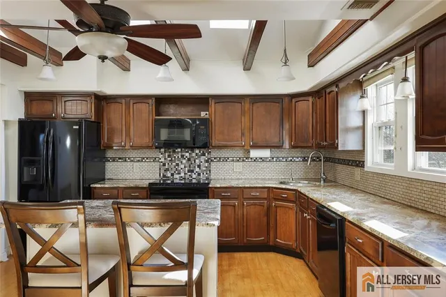 $750,000 | 245 Carteret Avenue, Carteret, NJ 07008