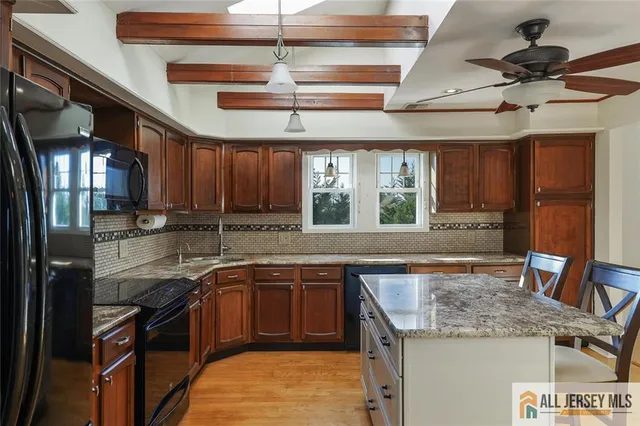 $750,000 | 245 Carteret Avenue, Carteret, NJ 07008