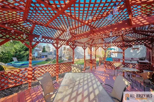 $750,000 | 245 Carteret Avenue, Carteret, NJ 07008