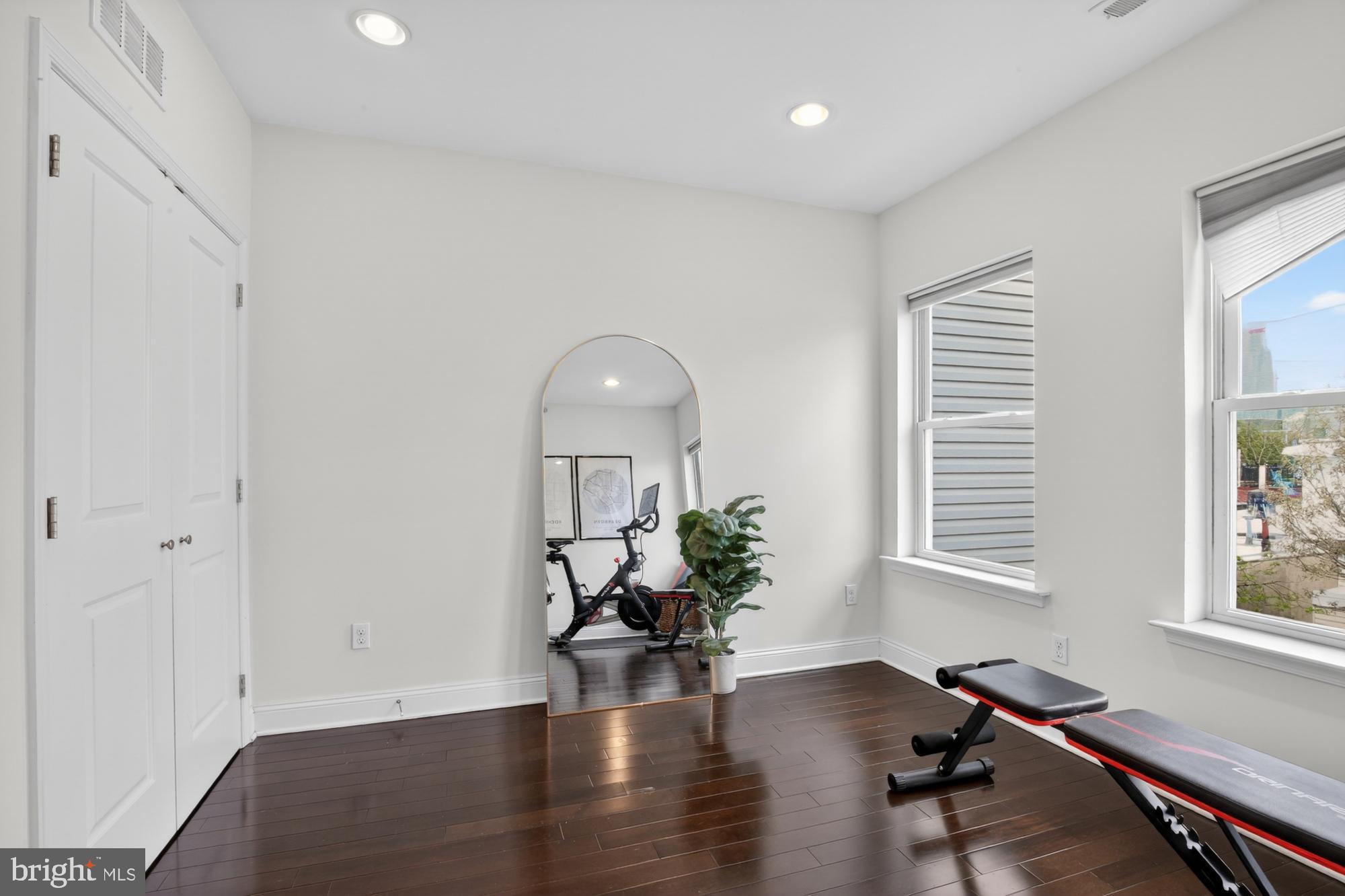 2115 Carpenter Street, Unit 2 Philadelphia, PA 19146 - Photo 14 of 28