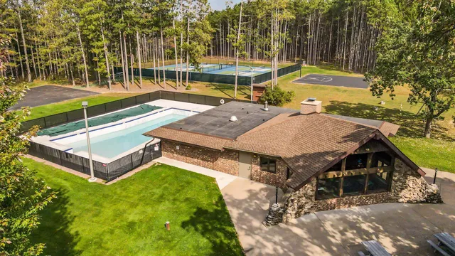 $549,900 | 1346 Apache Avenue, Unit 1, Nekoosa, WI 54457