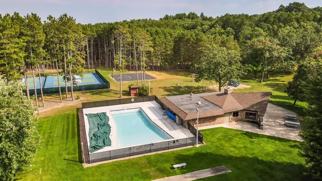 $549,900 | 1346 Apache Avenue, Unit 1, Nekoosa, WI 54457