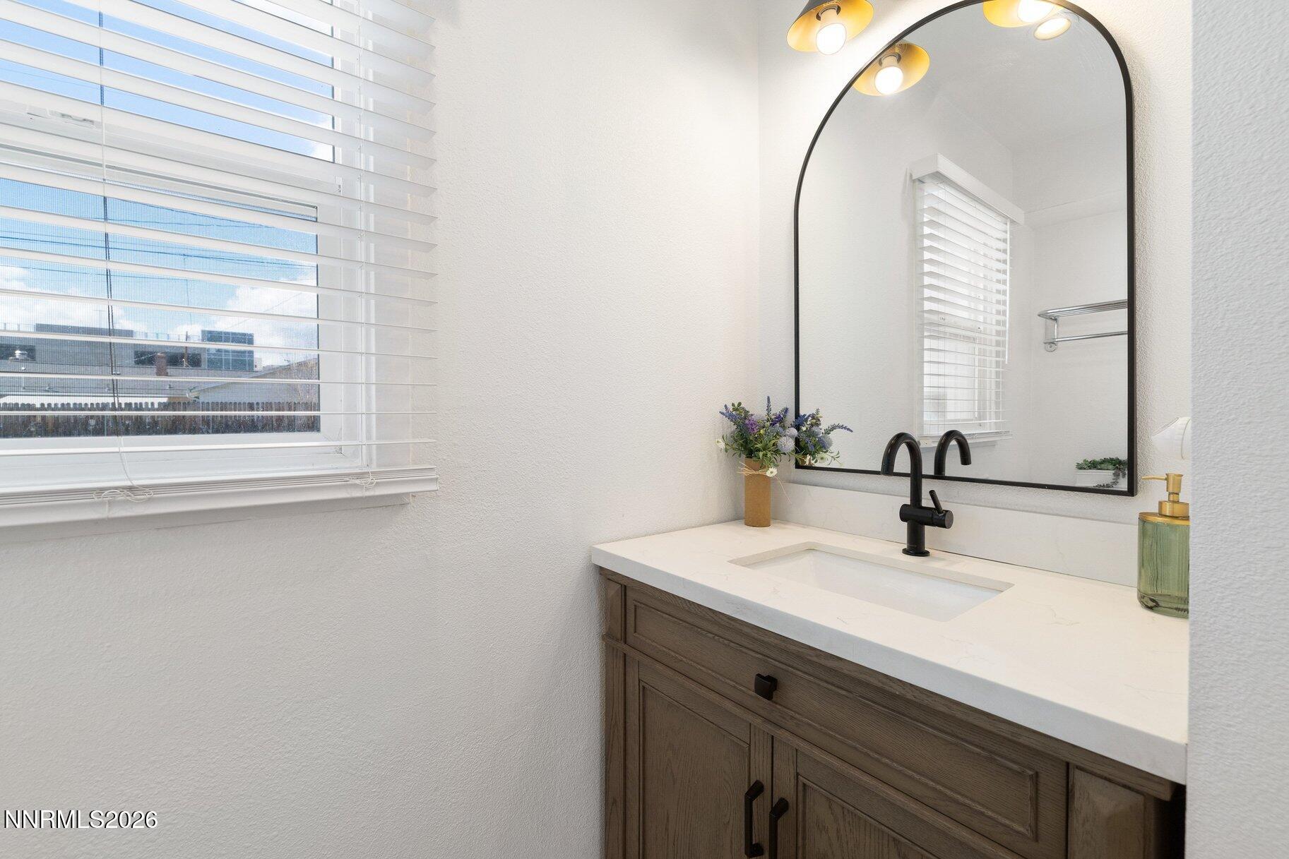939 Bates Avenue Reno, NV 89502 - Photo 13 of 38 017_939bates-18_82