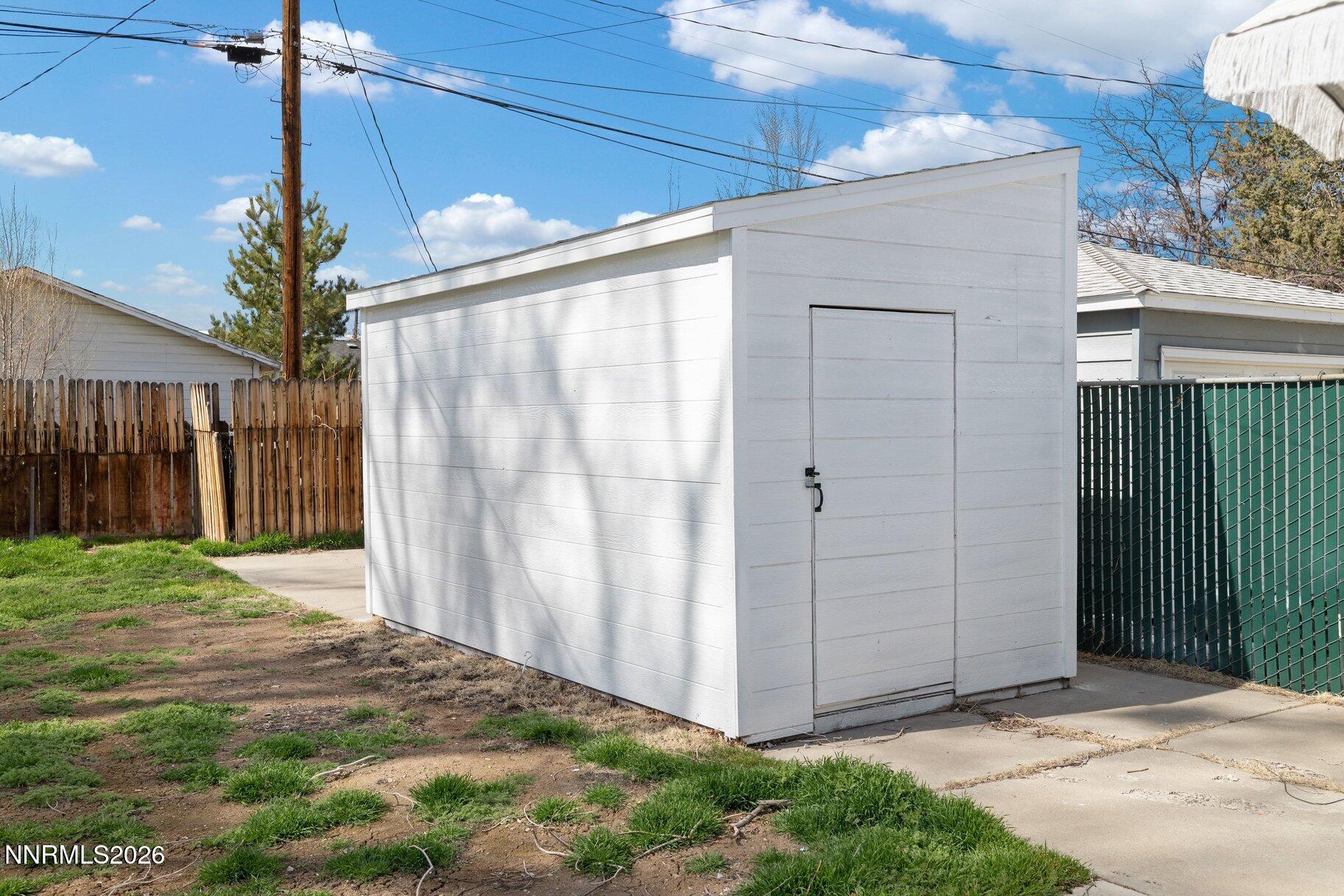 939 Bates Avenue Reno, NV 89502 - Photo 25 of 38 027_939bates-28_882