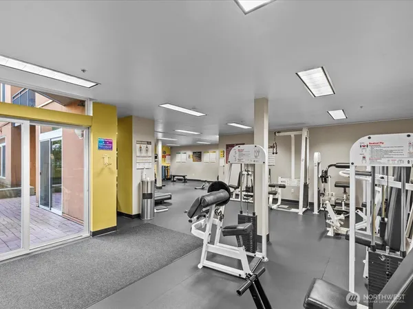 $424,950 | 2415 2nd Avenue, Unit 540, Seattle, WA 98121
