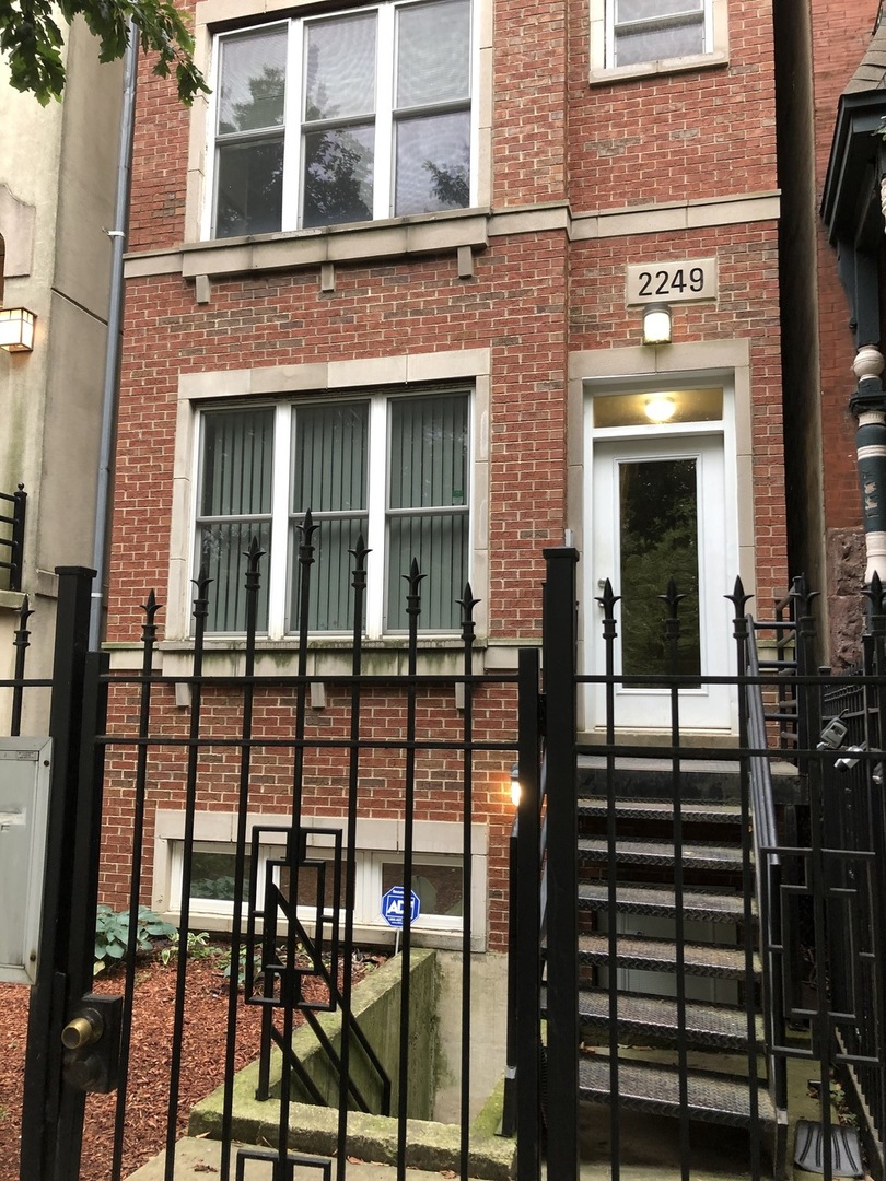 2249 West Monroe Street, Unit 3 Chicago, IL 60612 - Photo 1 of 23