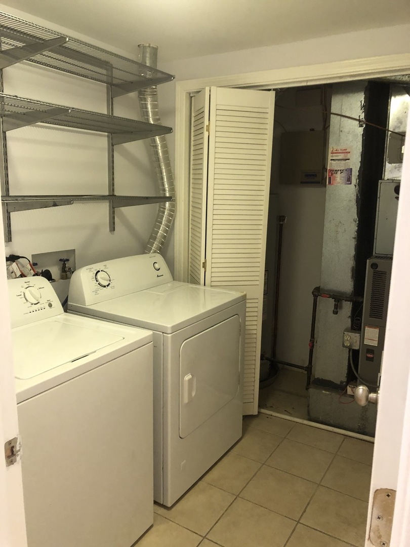 2249 West Monroe Street, Unit 3 Chicago, IL 60612 - Photo 12 of 23