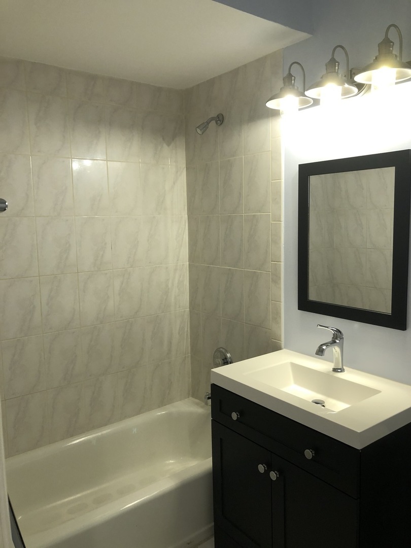 2249 West Monroe Street, Unit 3 Chicago, IL 60612 - Photo 16 of 23