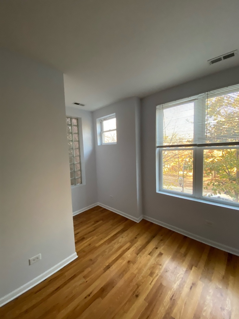 2249 West Monroe Street, Unit 3 Chicago, IL 60612 - Photo 5 of 23