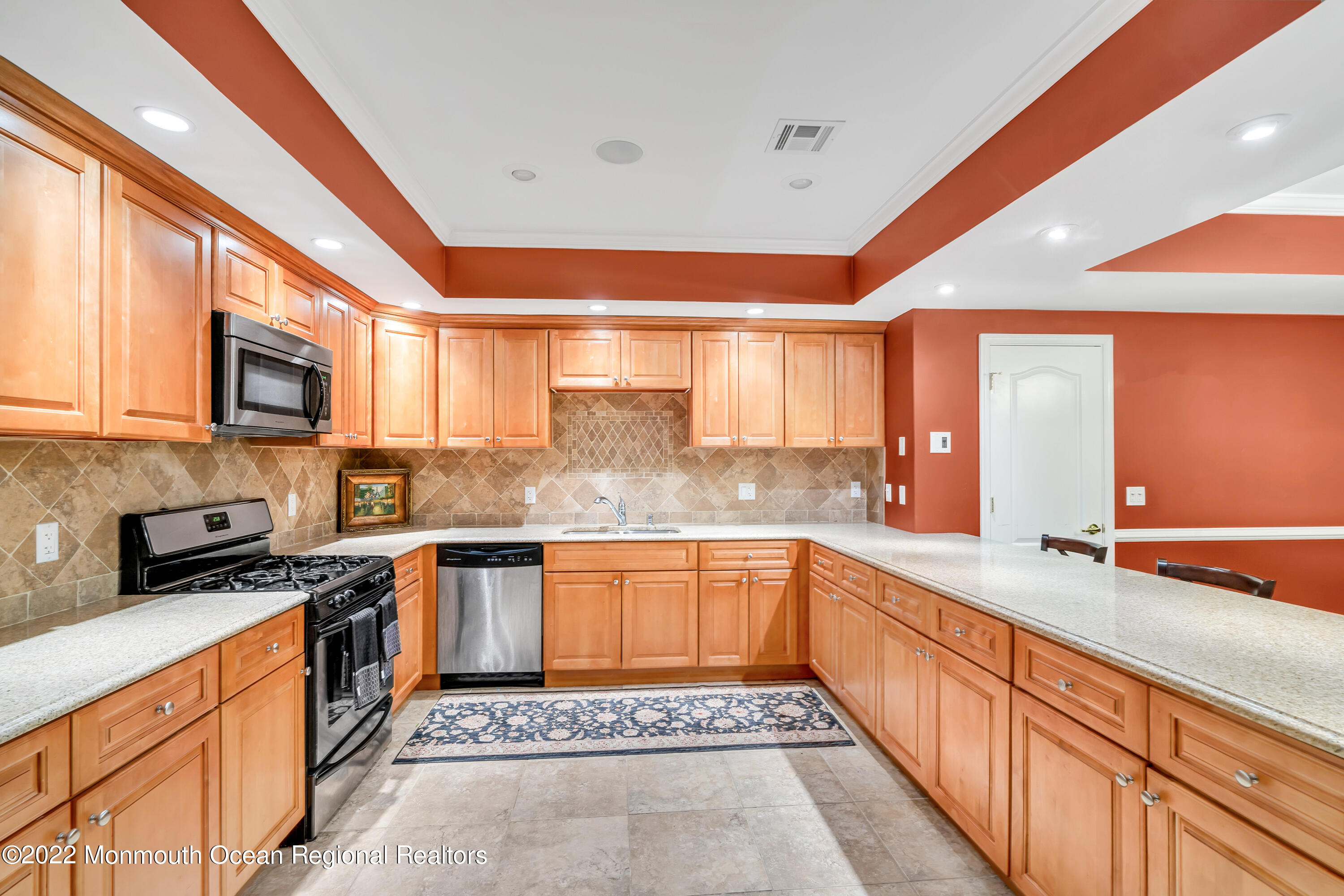 74 Thompson Grove Road Manalapan, NJ 07726 - Photo 45 of 55 027_ev203204