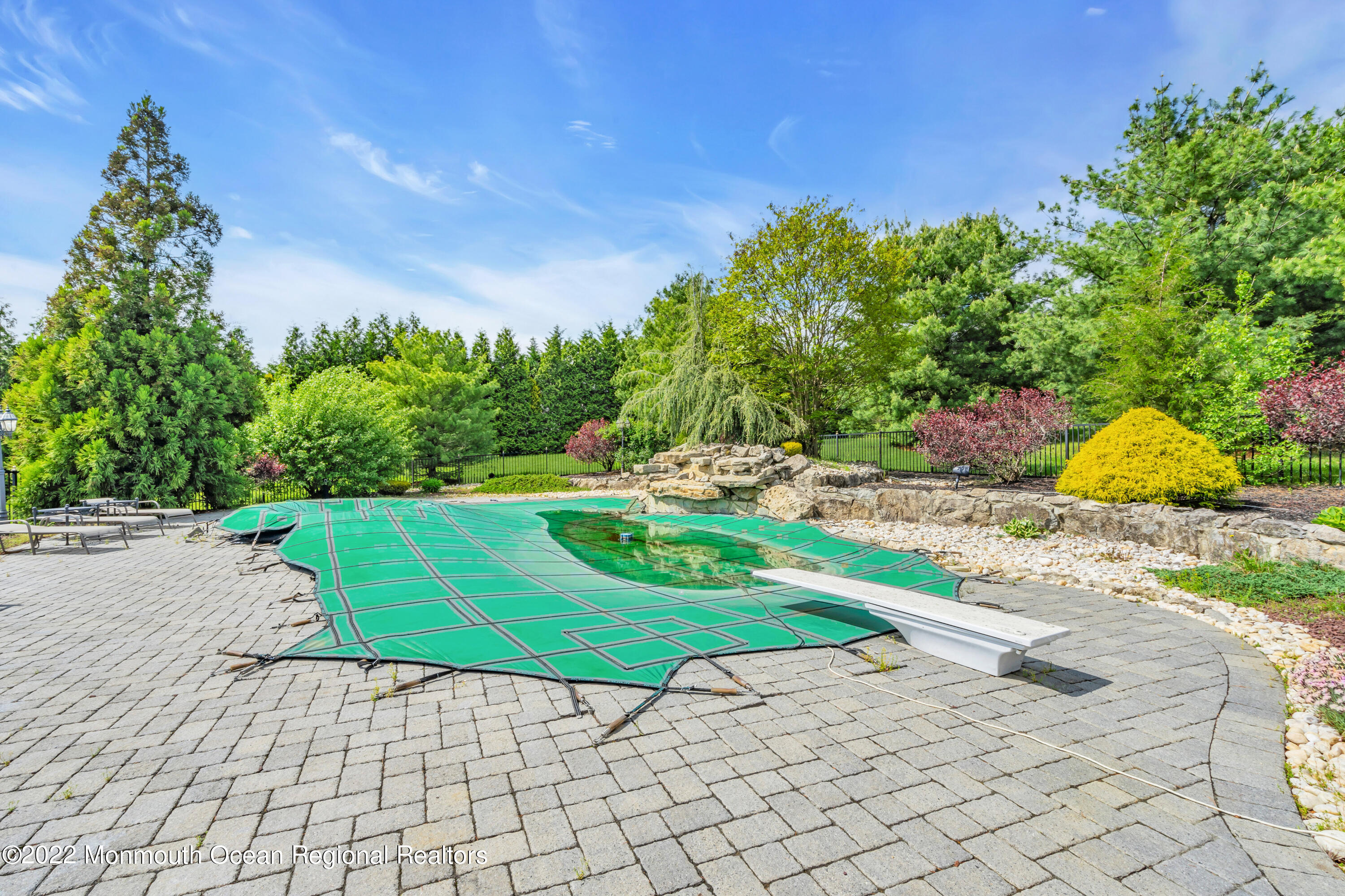74 Thompson Grove Road Manalapan, NJ 07726 - Photo 50 of 55 065_ev203409-1