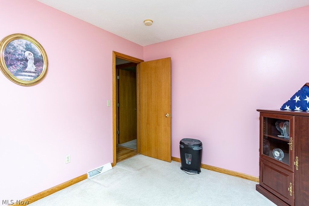 8063 South Cleveland Massillon Road Clinton, OH 44216 - Photo 28 of 32
