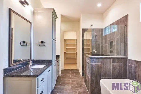 $460,000 | 7529 McMahon Drive, Baton Rouge, LA 70817