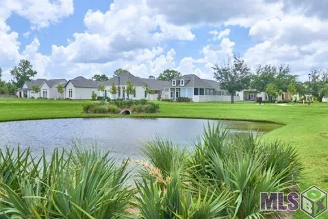 $460,000 | 7529 McMahon Drive, Baton Rouge, LA 70817
