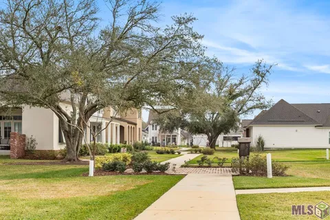 $450,000 | 7529 McMahon Drive, Baton Rouge, LA 70817