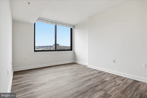 $320,000 | 2451 Midtown Avenue, Unit 819, Alexandria, VA 22303