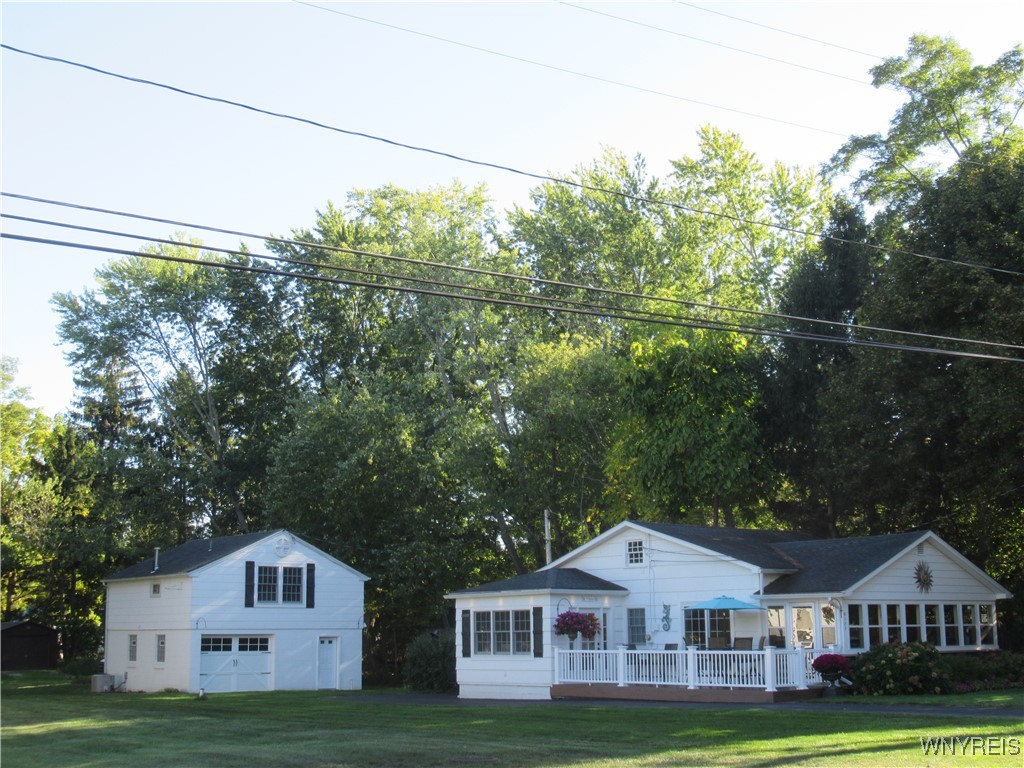 9171 Lake Shore Road Evans, NY 14006 - Photo 4 of 42