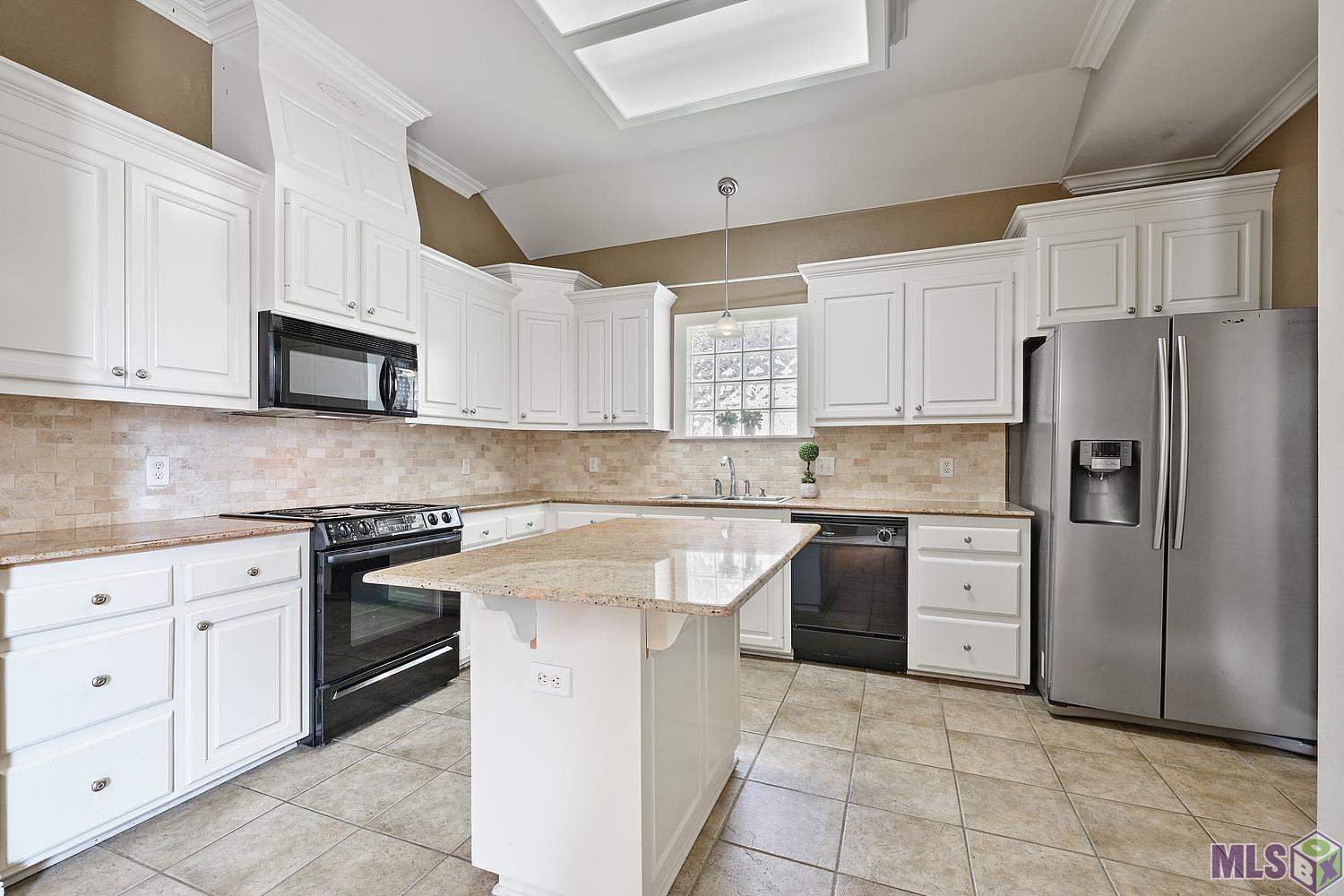 10325 Springridge Avenue Baton Rouge, LA 70810 - Photo 4 of 13 Gallery Image 4