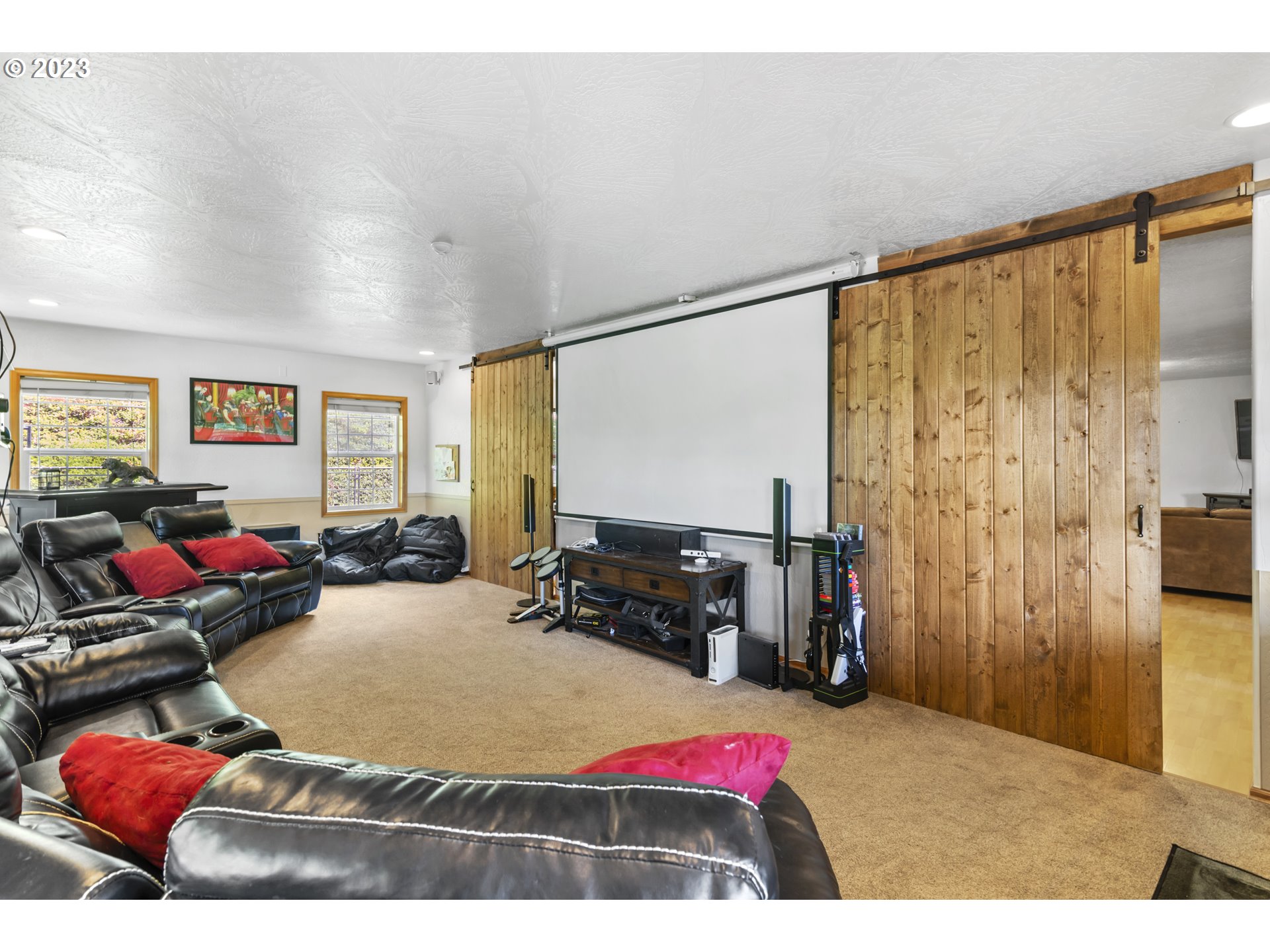 152 Broken Arrow Road Longview, WA 98632 - Photo 14 of 46 Media Room