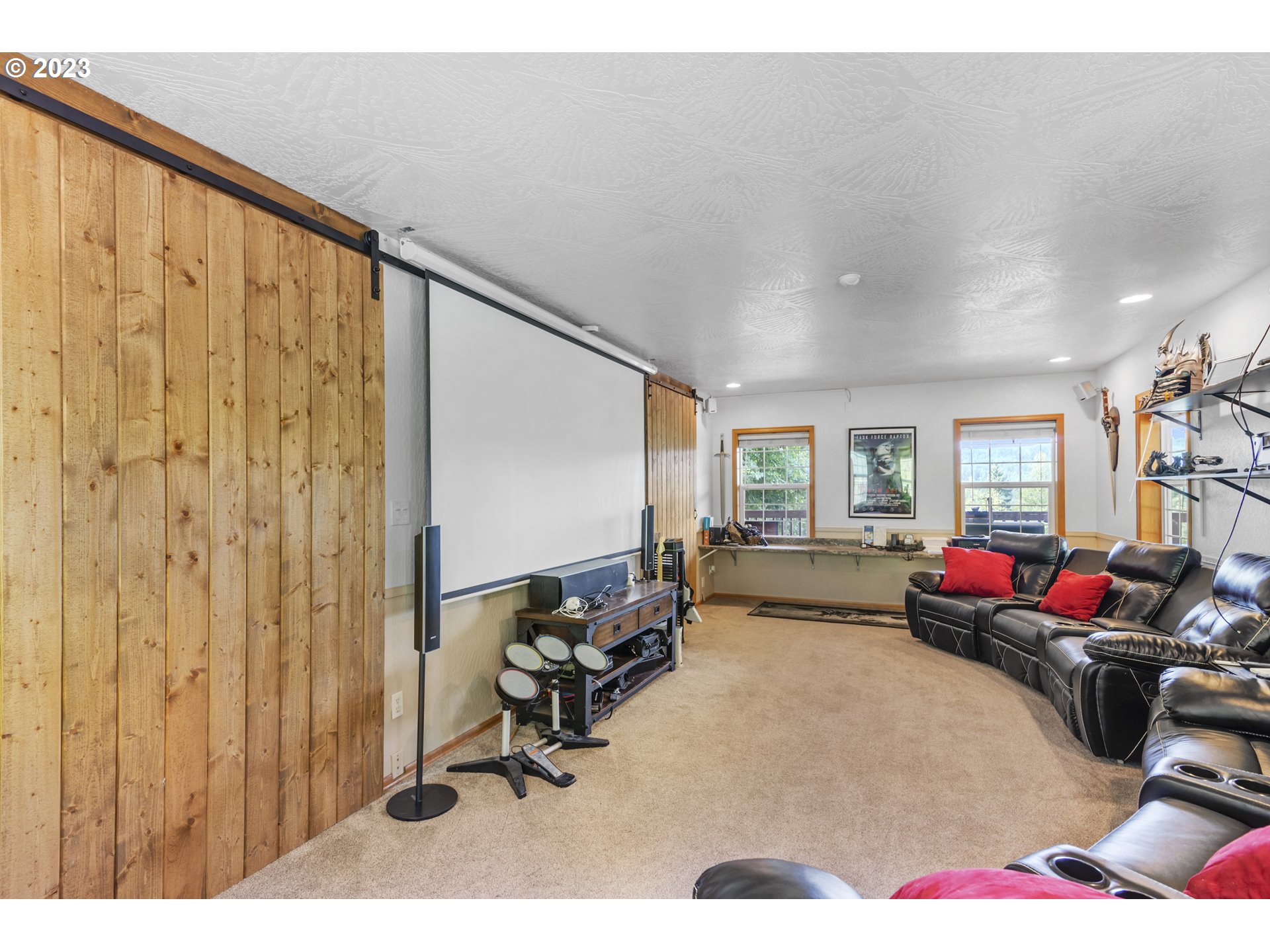 152 Broken Arrow Road Longview, WA 98632 - Photo 15 of 46 Media Room