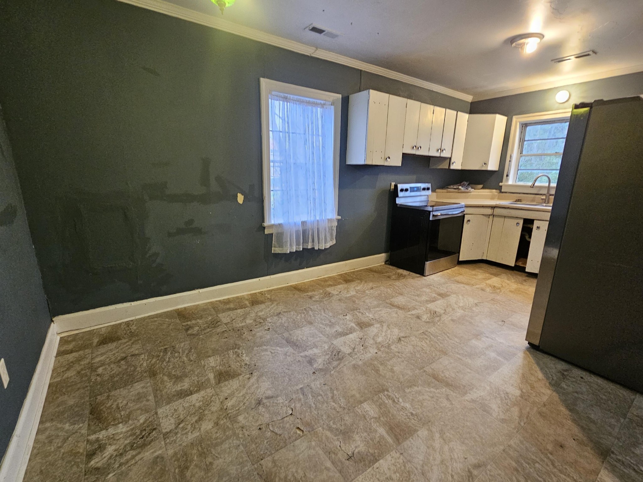 740 Railroad Street Northeast Cleveland, TN 37311 - Photo 5 of 14