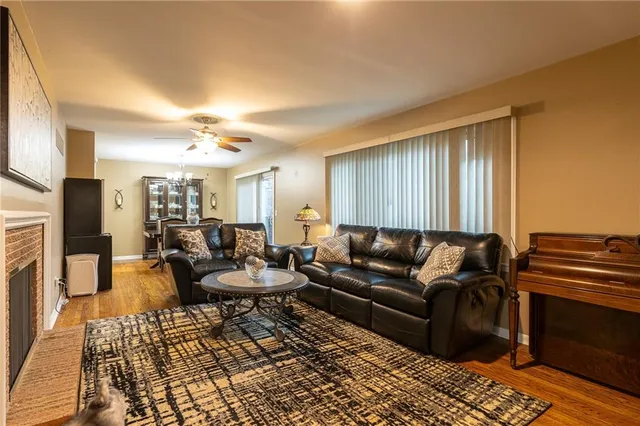 $400,000 | 14 West 109th Street, Kansas City, MO 64114