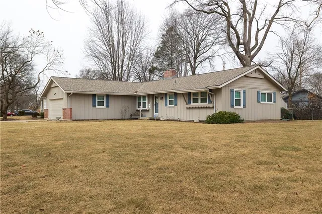 $389,000 | 14 West 109th Street, Kansas City, MO 64114