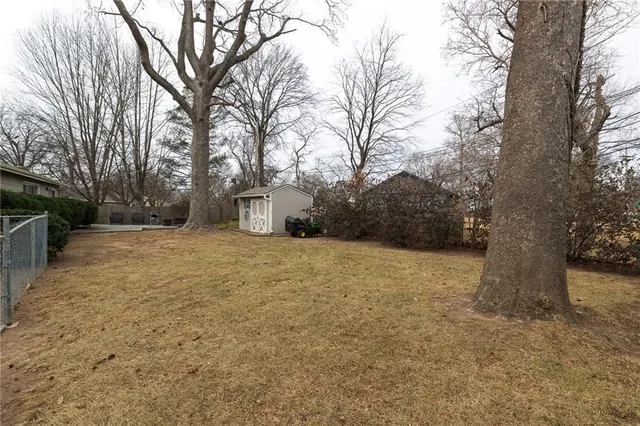 $389,000 | 14 West 109th Street, Kansas City, MO 64114