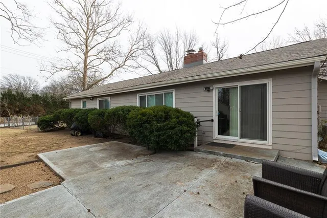 $389,000 | 14 West 109th Street, Kansas City, MO 64114