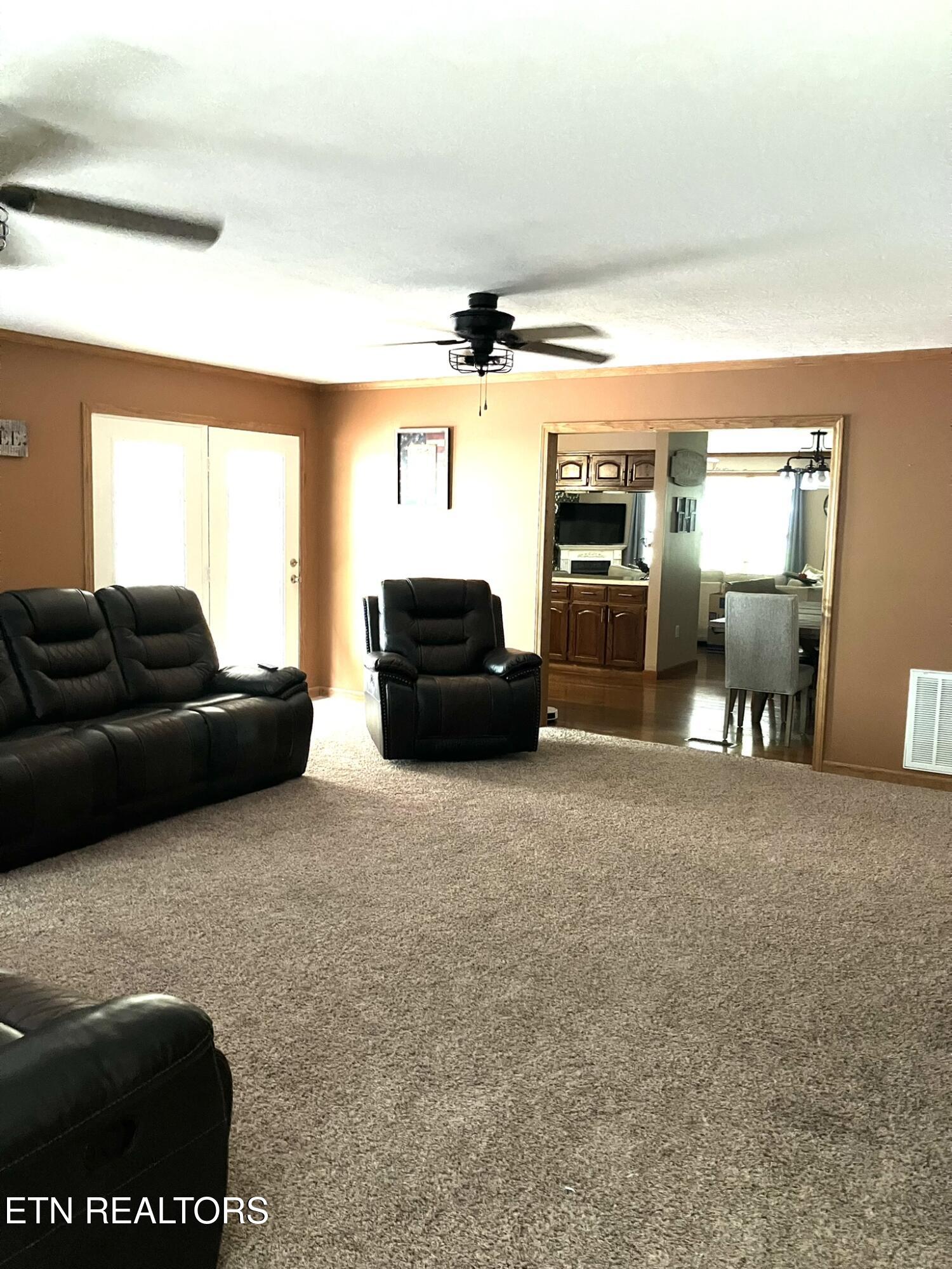 2712 Tinchtown Road Jamestown, TN 38556 - Photo 10 of 34 Den 3