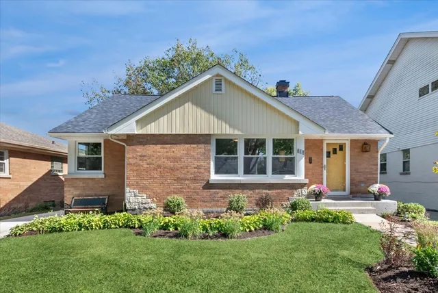 $679,900 | 617 South Madison Avenue, La Grange, IL 60525