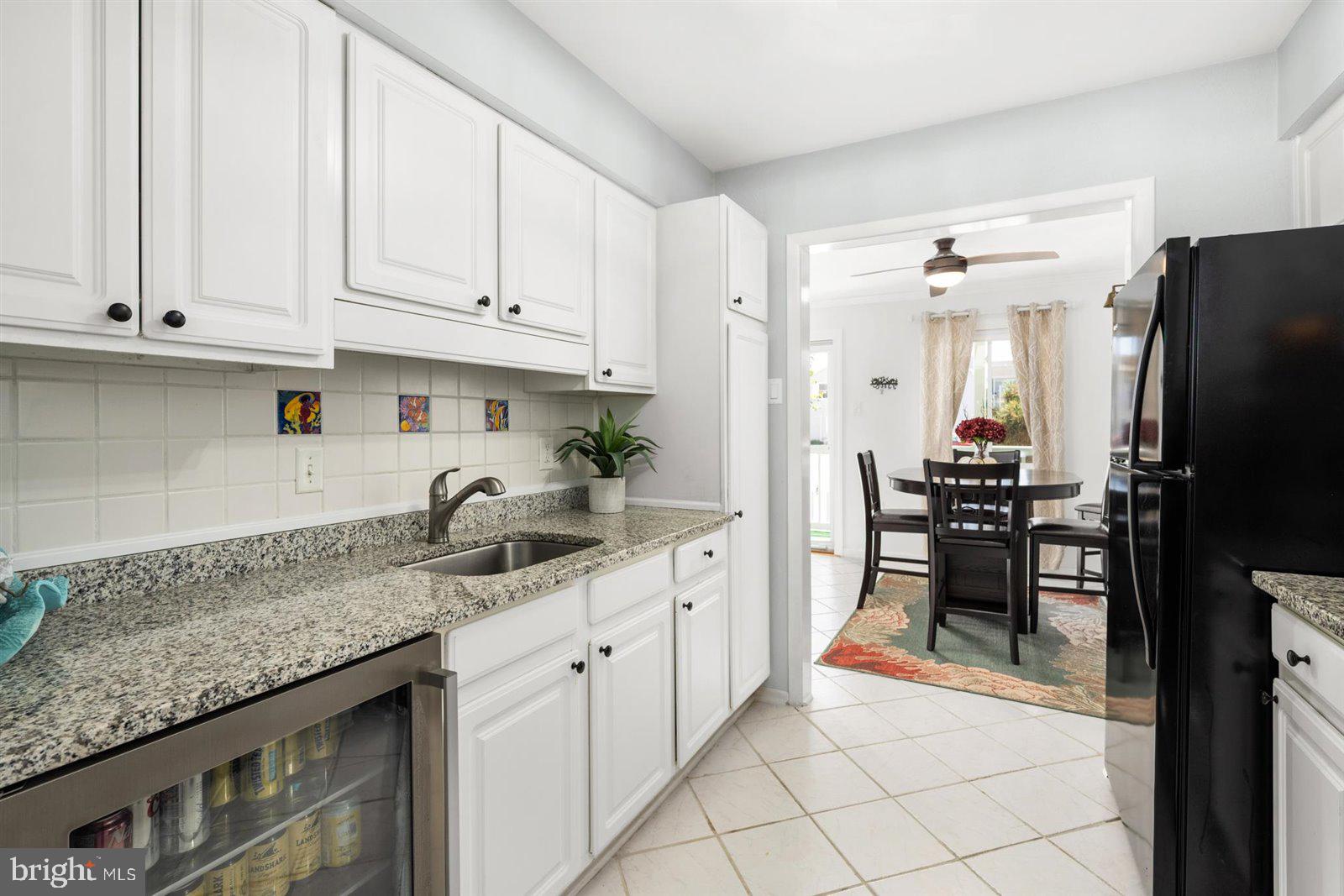 714 Mooring Road, Unit C105 Ocean City, MD 21842 - Photo 18 of 36 Kitchen with lots of storage
