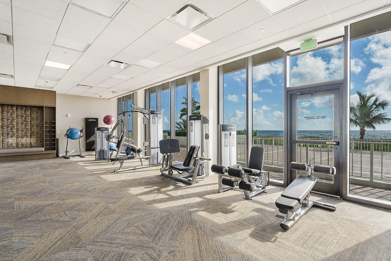 2600 South Ocean Boulevard, Unit 3E Boca Raton, FL 33432 - Photo 33 of 56 a view of a room with gym equipment