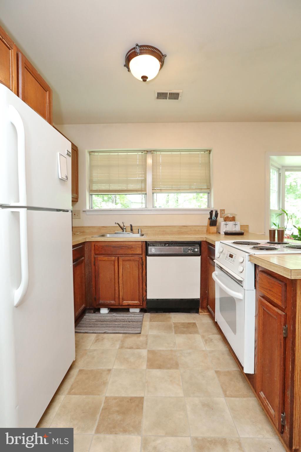 2104 Tram Road Waldorf, MD 20601 - Photo 7 of 39