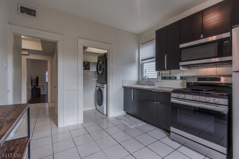 172 Goldsmith Avenue Newark, NJ 07112 - Photo 14 of 14