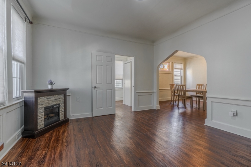 172 Goldsmith Avenue Newark, NJ 07112 - Photo 3 of 14