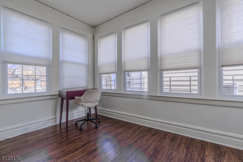 172 Goldsmith Avenue Newark, NJ 07112 - Photo 9 of 14