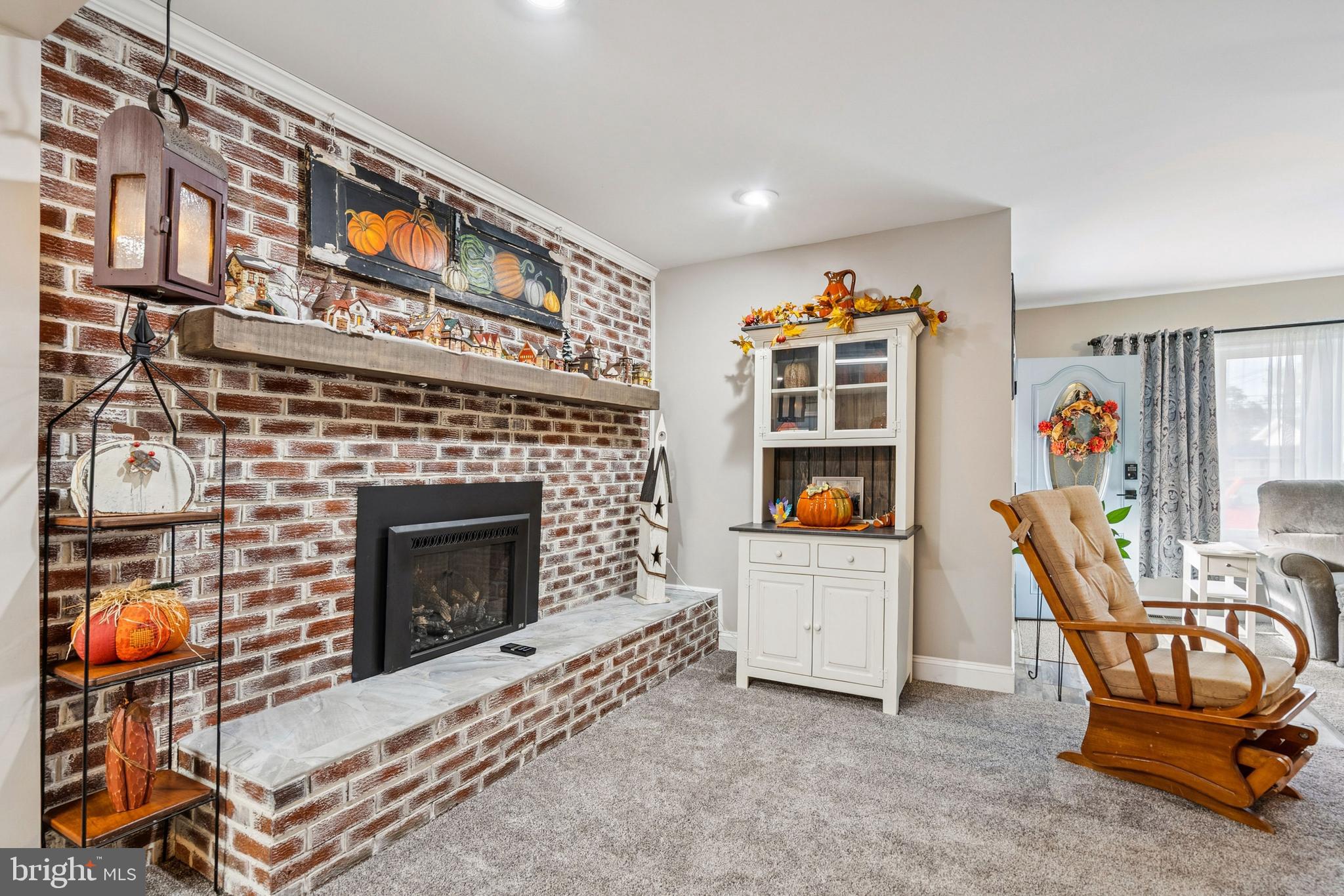 327 Lafayette Road Carneys Point, NJ 08069 - Photo 10 of 27