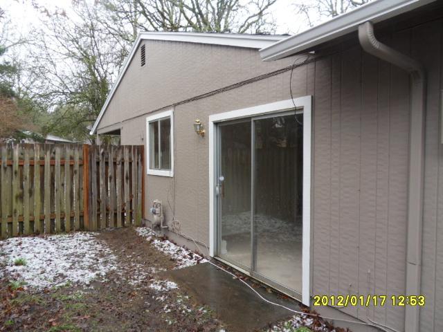 7255 Southwest Sorrento Road Beaverton, OR 97008 - Photo 3 of 16 Gallery Image 3