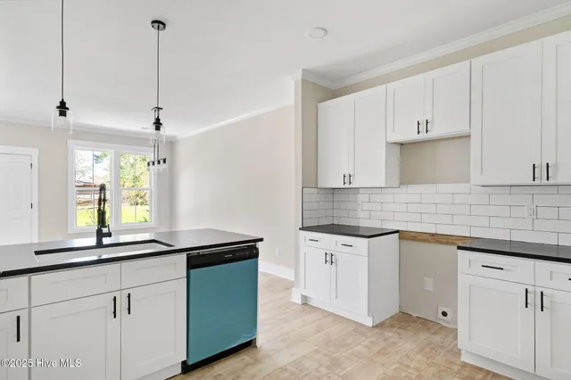 $339,900 | 132-134 Currie Street, Wallace, NC 28466