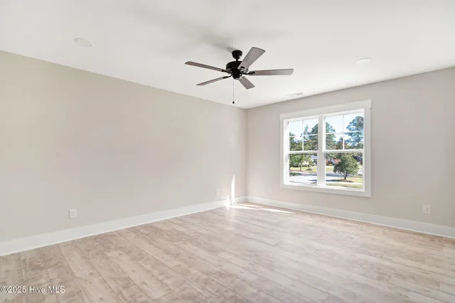 $339,900 | 132-134 Currie Street, Wallace, NC 28466