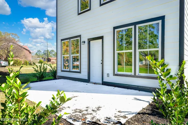 $339,900 | 132-134 Currie Street, Wallace, NC 28466